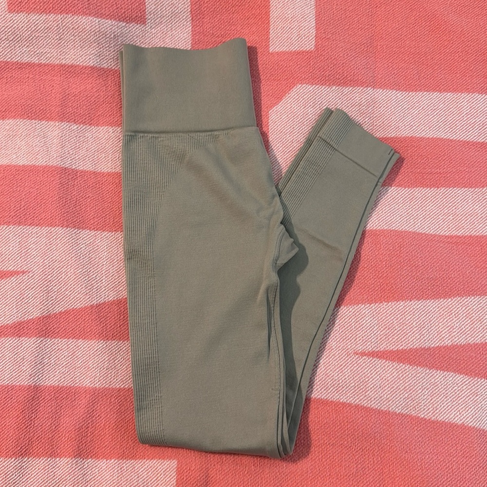3 piece Like New Set Active SculptFlex 
2 Bras & Legging set